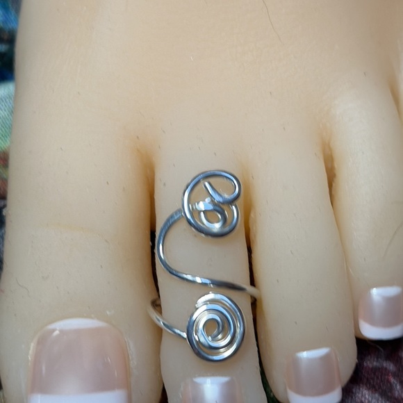Sterling Silver Toe Ring- Adjustable Unique Toe Ring- Midi/Knuckle Ring- FS#36 - Picture 4 of 10
